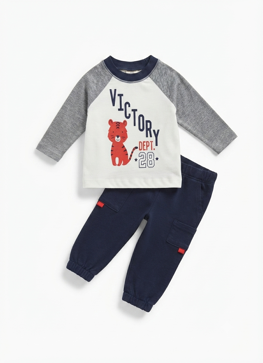 Conjunto De Calça e Camiseta Manga Longa JUST ONE YOU - Made by Carter´s