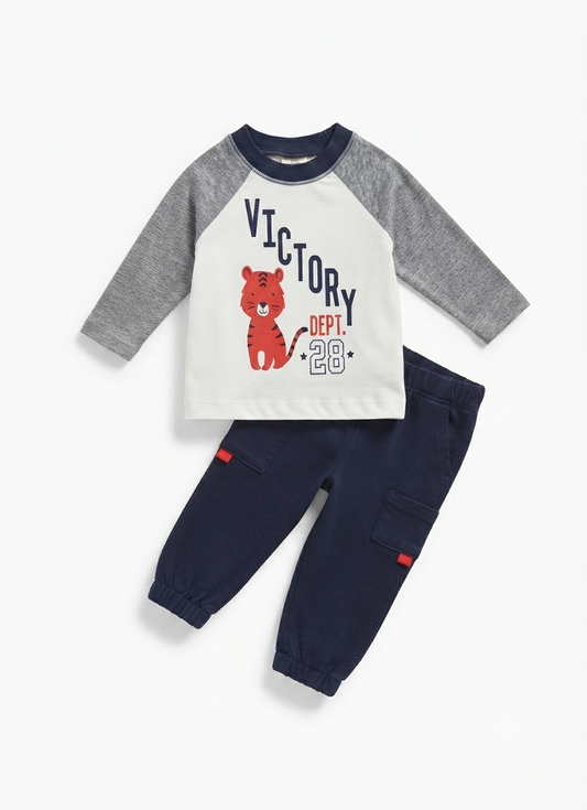 Conjunto De Calça e Camiseta Manga Longa  JUST ONE YOU - Made by Carter´s